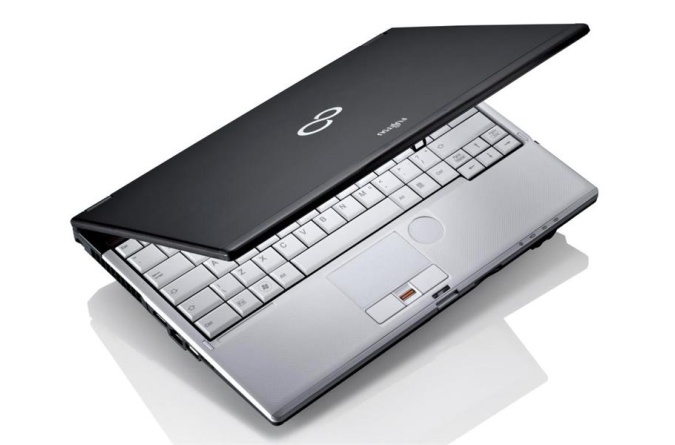 Ноутбук Fujitsu LIFEBOOK E751 фото 4