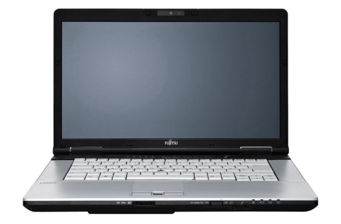 Ноутбук Fujitsu LIFEBOOK E751 фото 2
