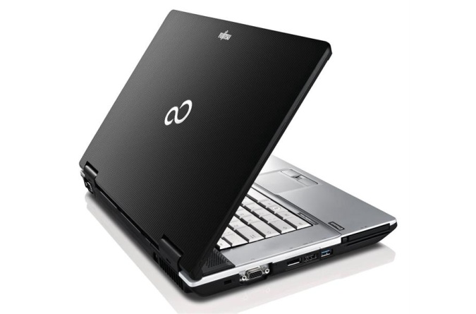 Ноутбук Fujitsu LIFEBOOK E751 фото 5